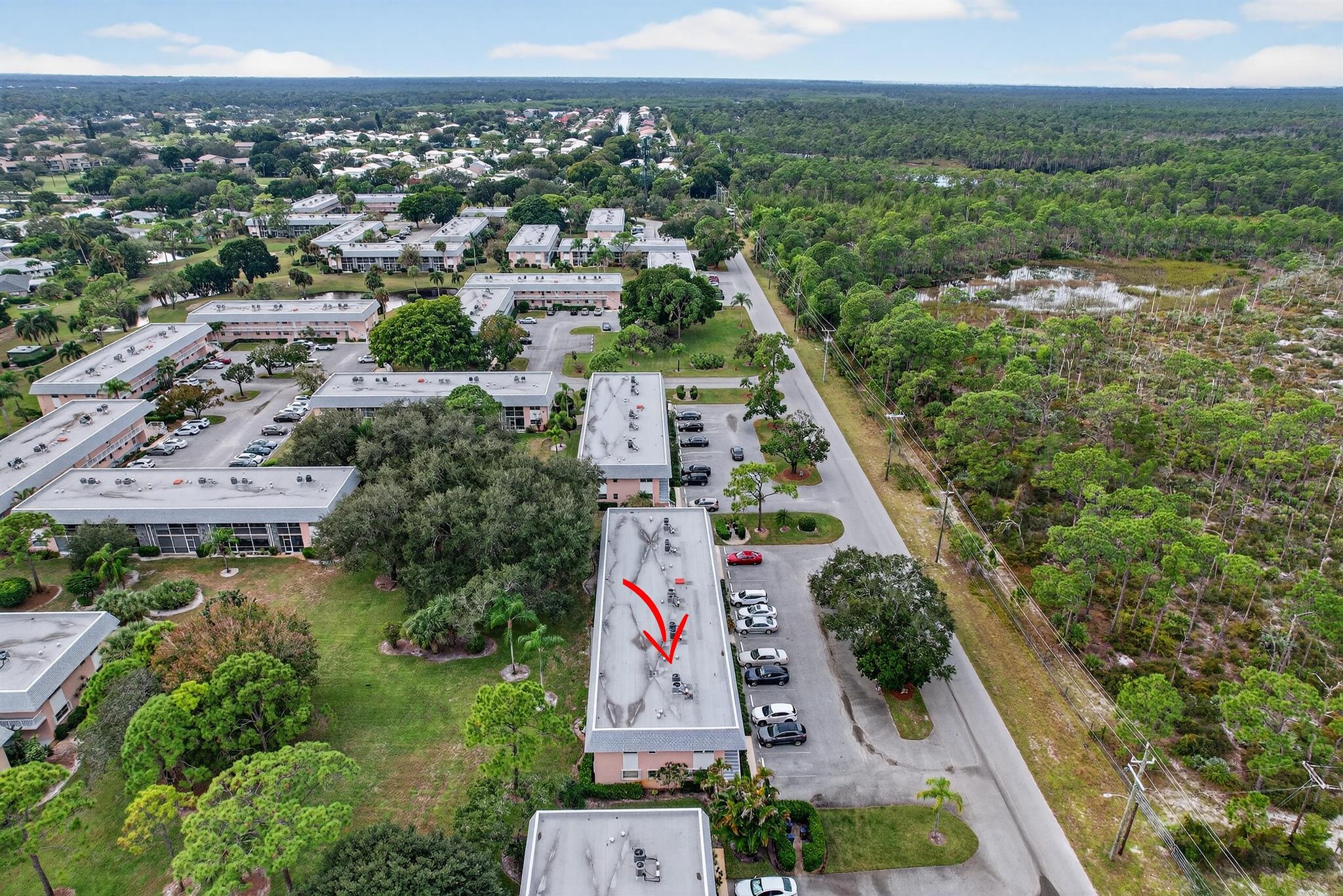 THE LITTLE CLUB CONDO - Residential
