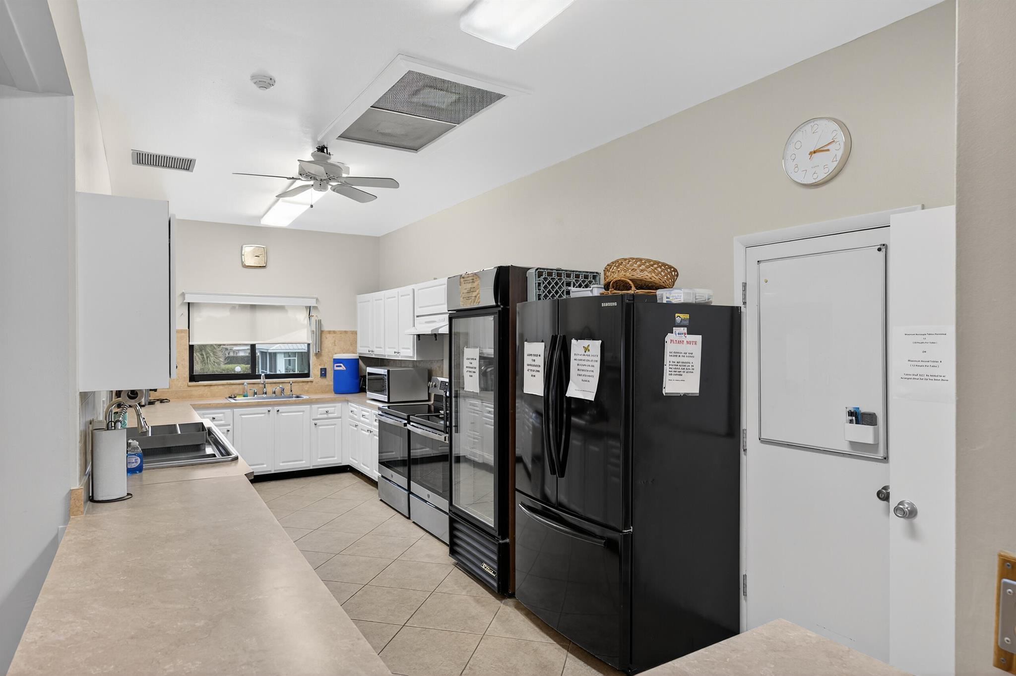 THE LITTLE CLUB CONDO - Residential