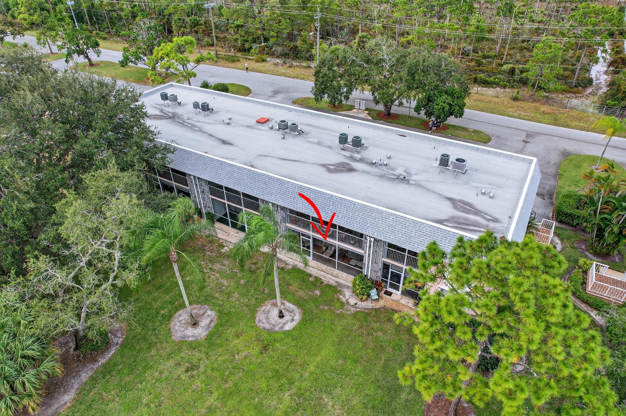 THE LITTLE CLUB CONDO - Residential