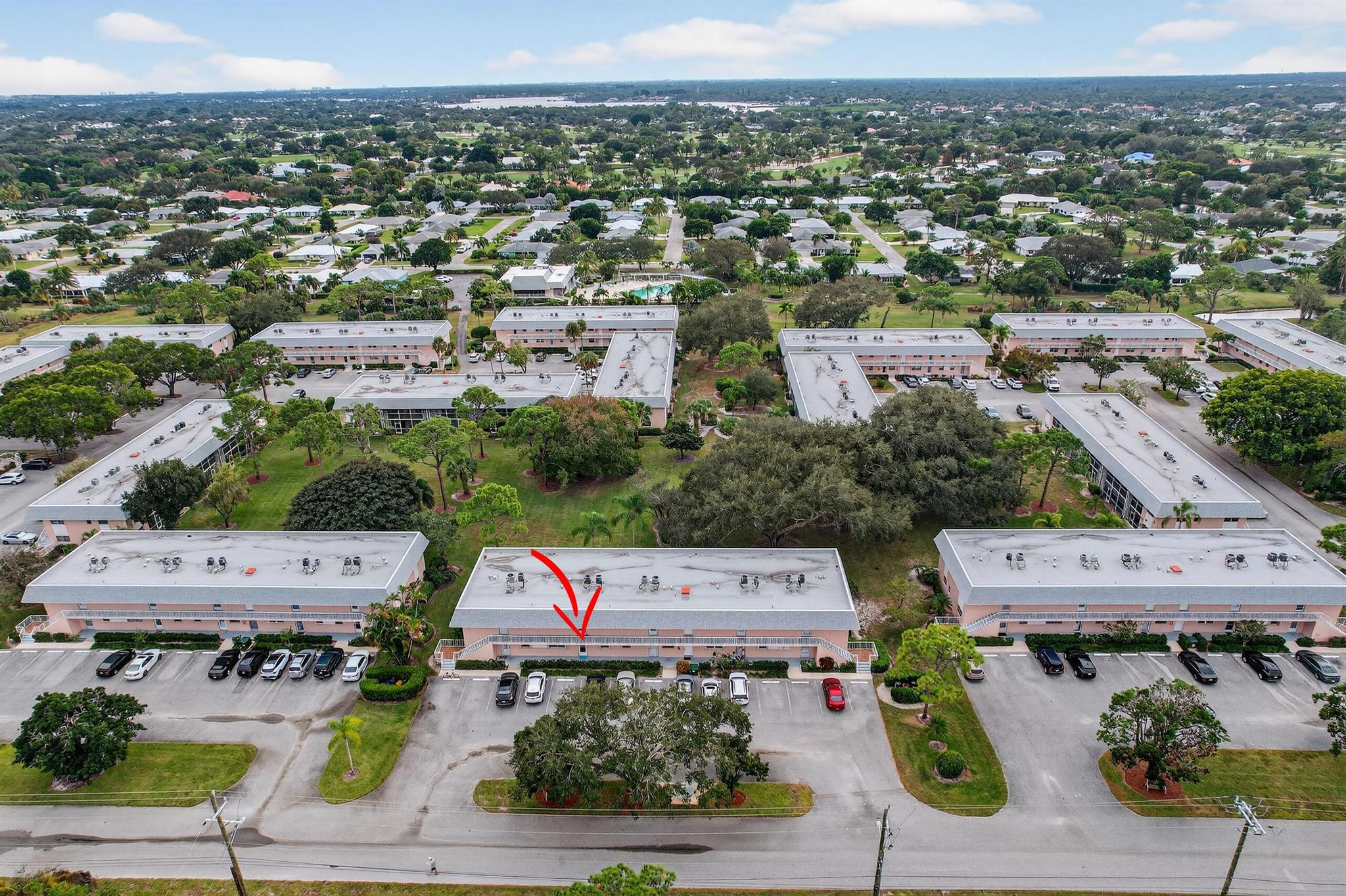 THE LITTLE CLUB CONDO - Residential