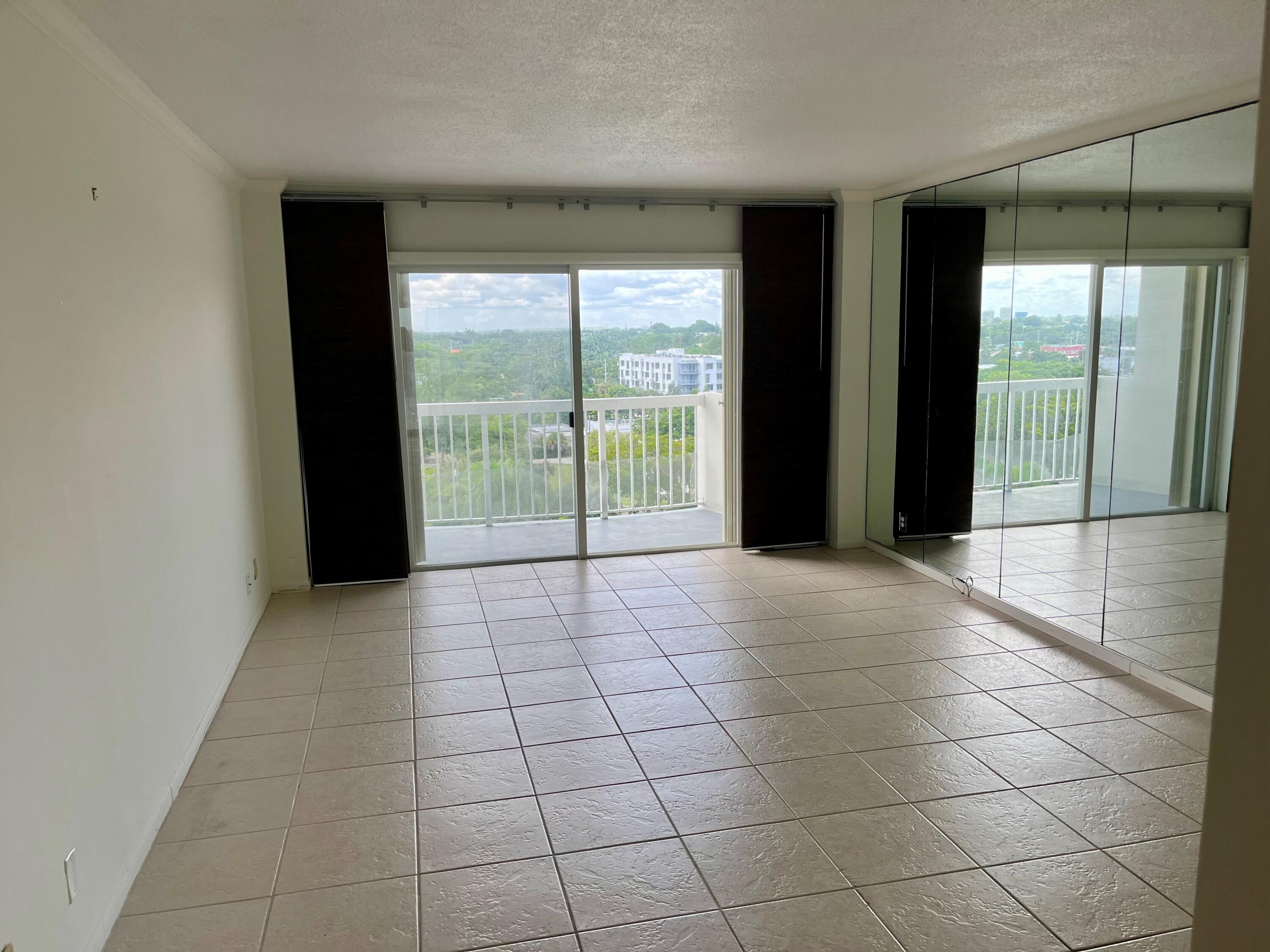 Only Studio ''pied a terre'' in Portofino! Portofino is directly on the Intracoastal with amazing water views, pool - and close to everything in downtown West Palm Beach!