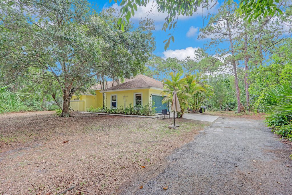 Photo of 16178 128th Trail N, Jupiter, FL 33478 (MLS # R10998866)