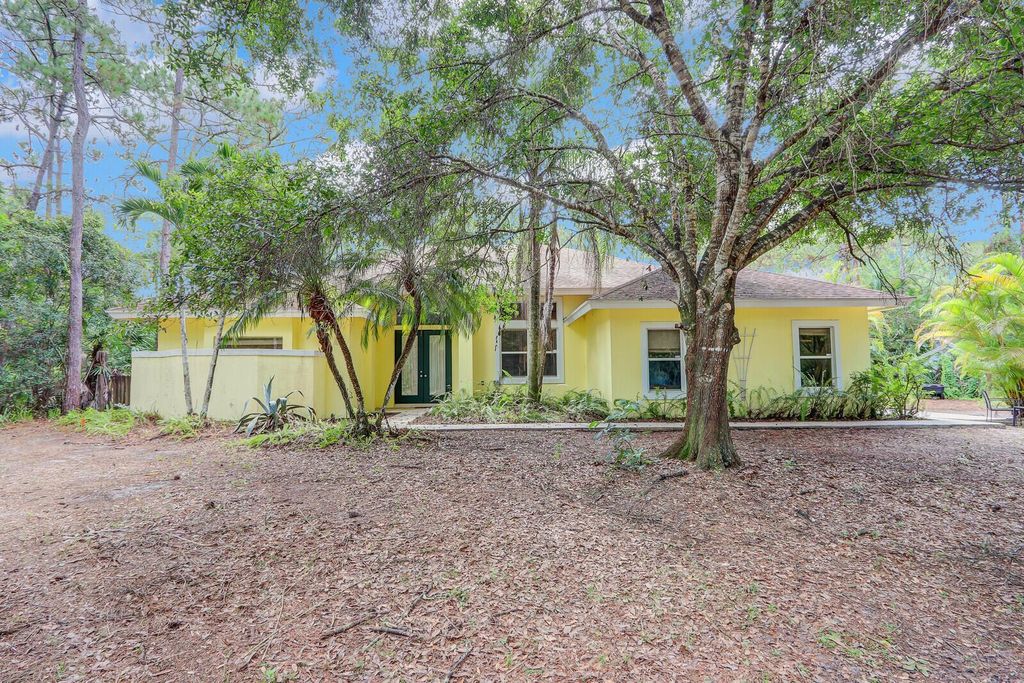 Photo of 16178 128th Trail N, Jupiter, FL 33478 (MLS # R10998866)