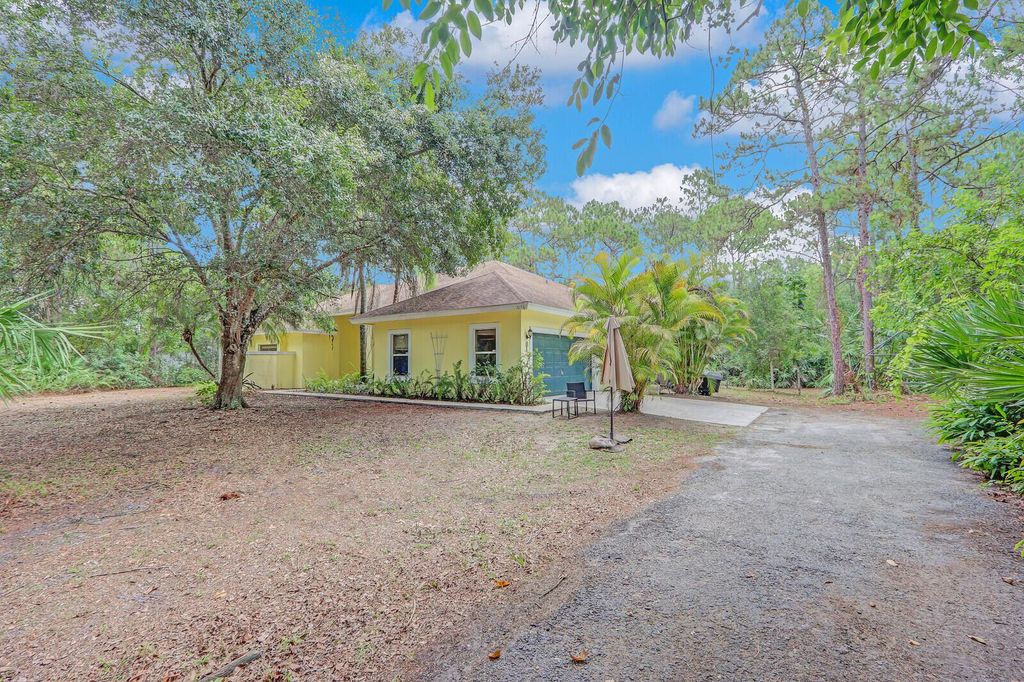 Photo of 16178 128th Trail N, Jupiter, FL 33478 (MLS # R10998866)