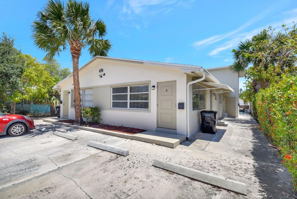 Photo of 310 N M Street #3, Lake Worth Beach, FL 33460 (MLS # R11100472)