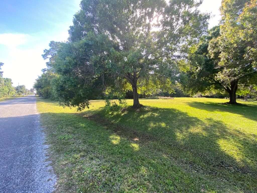 Photo of 0 Palmetto Drive, Fort Pierce, FL 34982 (MLS # R10964058)