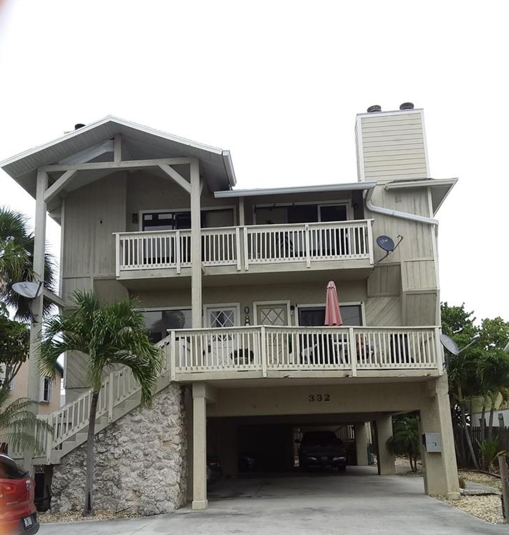 Photo of 332 Hernando Street St #3, Fort Pierce, FL 34949 (MLS # R10805722)