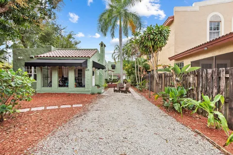 639 SW 5th Avenue, Fort Lauderdale, FL MLS: F10492022