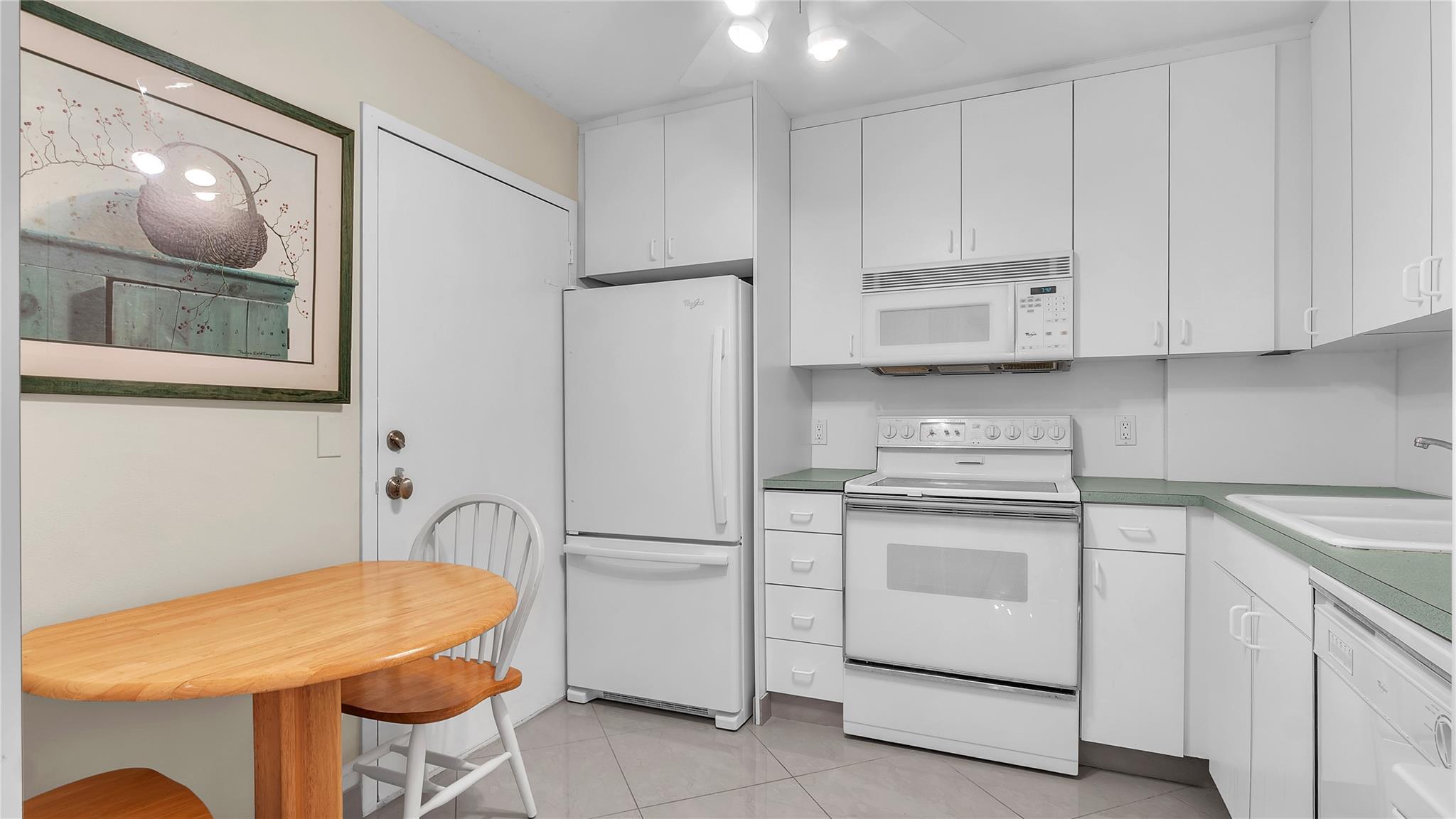 Royal Coast Condominium - Residential