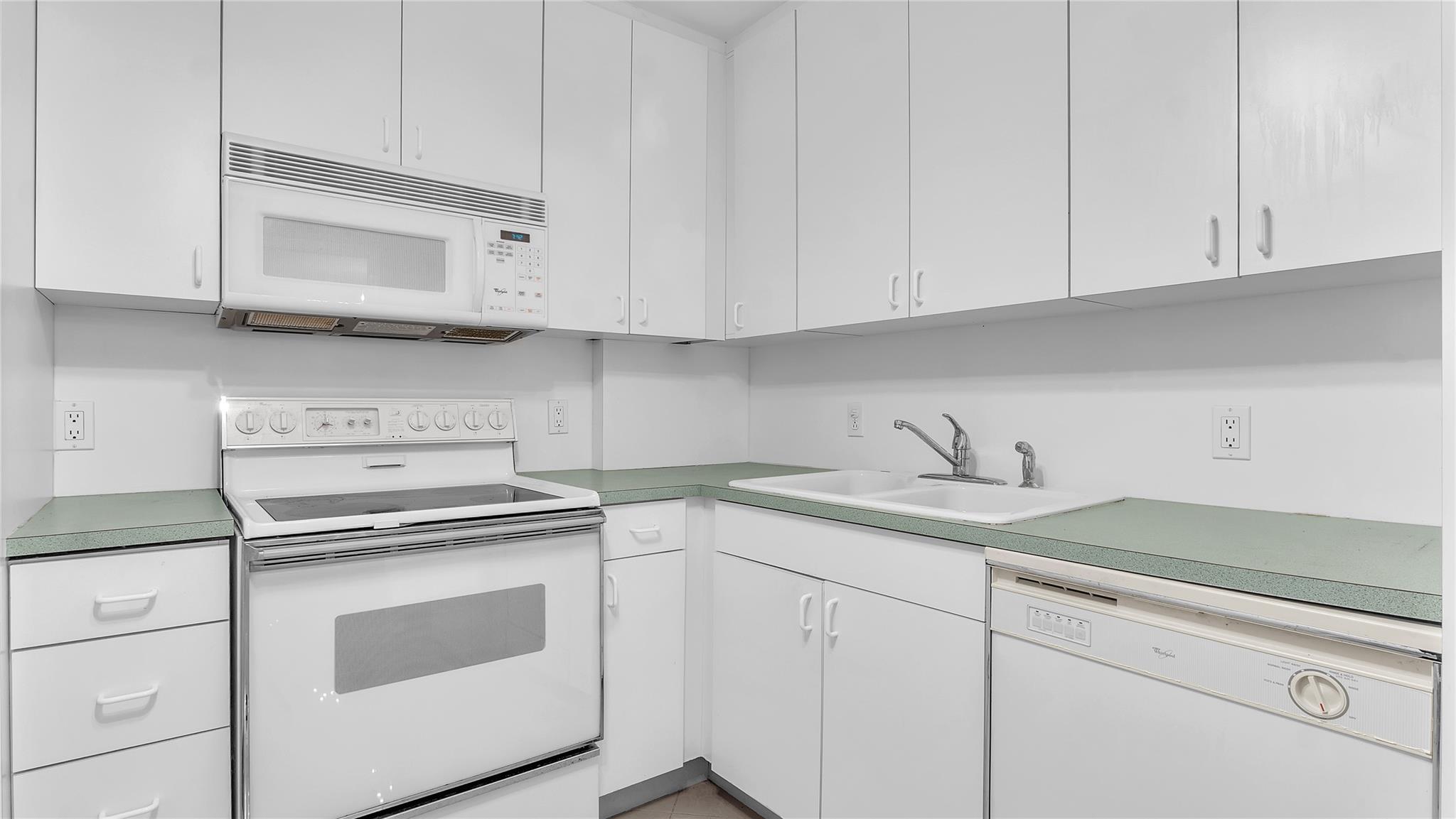 Royal Coast Condominium - Residential