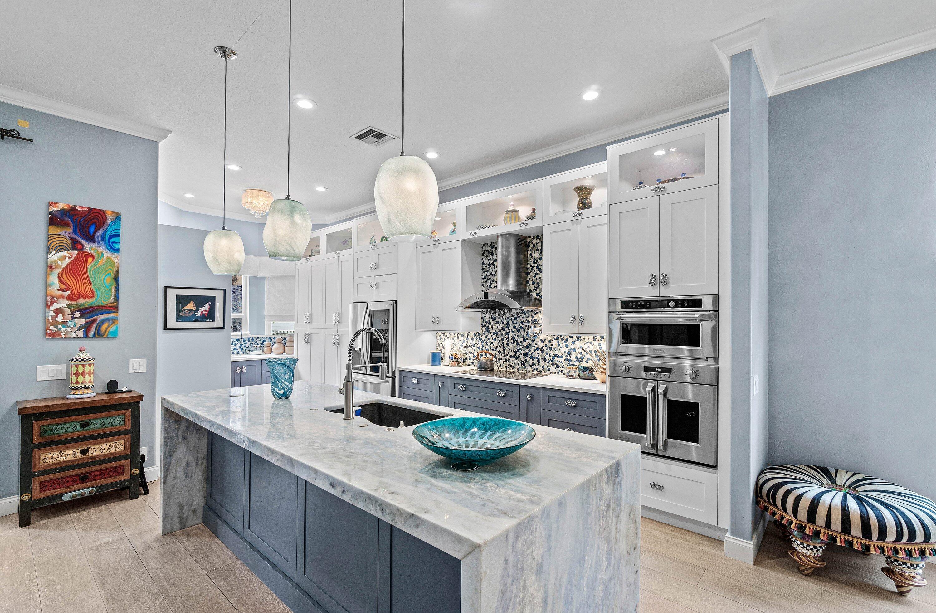 7060 VIVALDI Lane