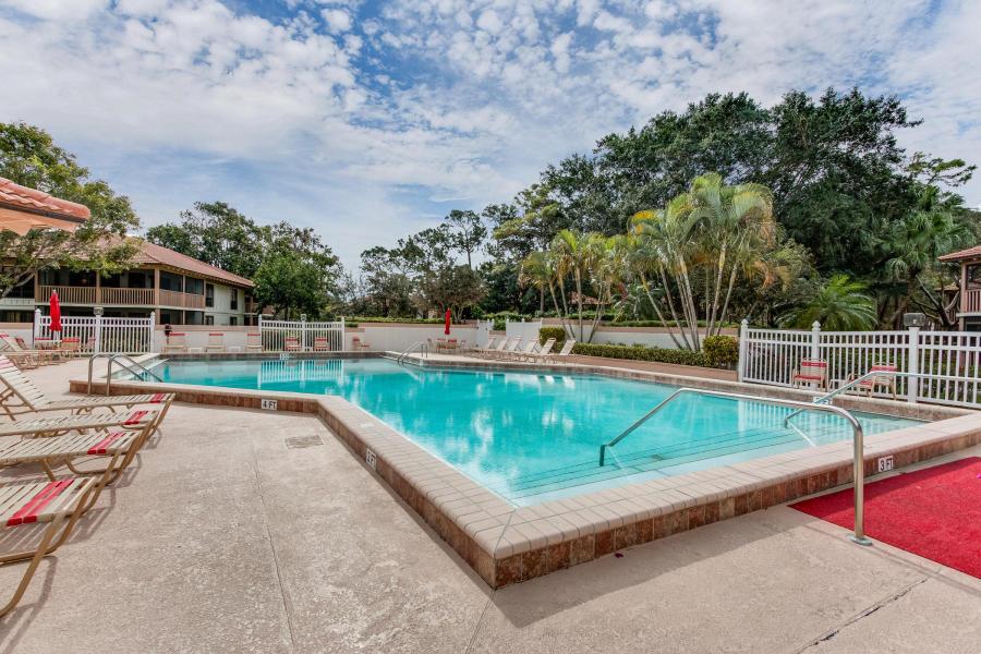 GOLF VILLAS CONDO - Residential Lease