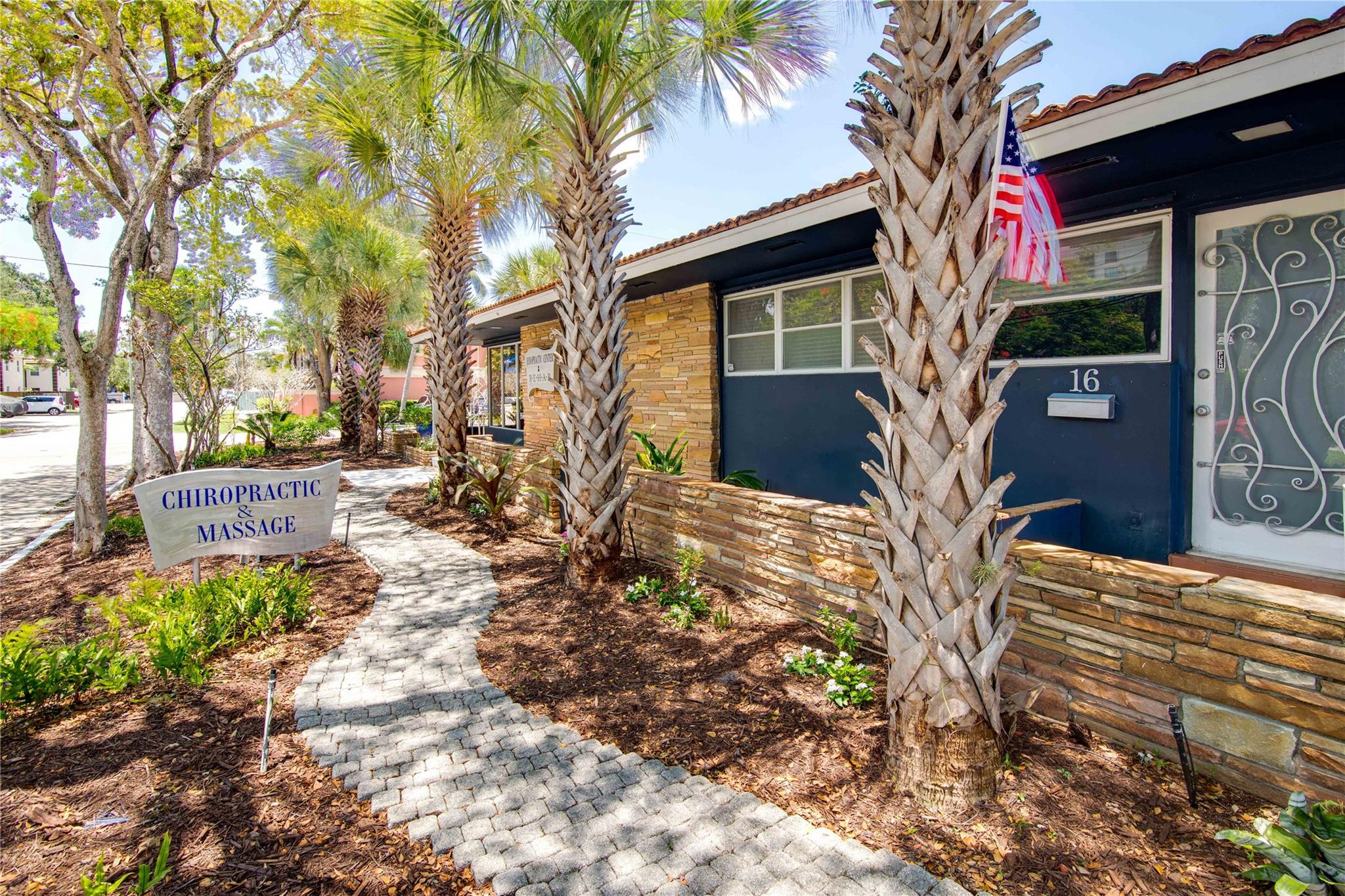 VICTORIA PARK - Land