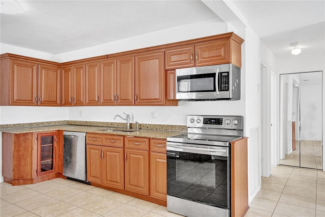 Jacaranda Heights 31-31 B - Residential