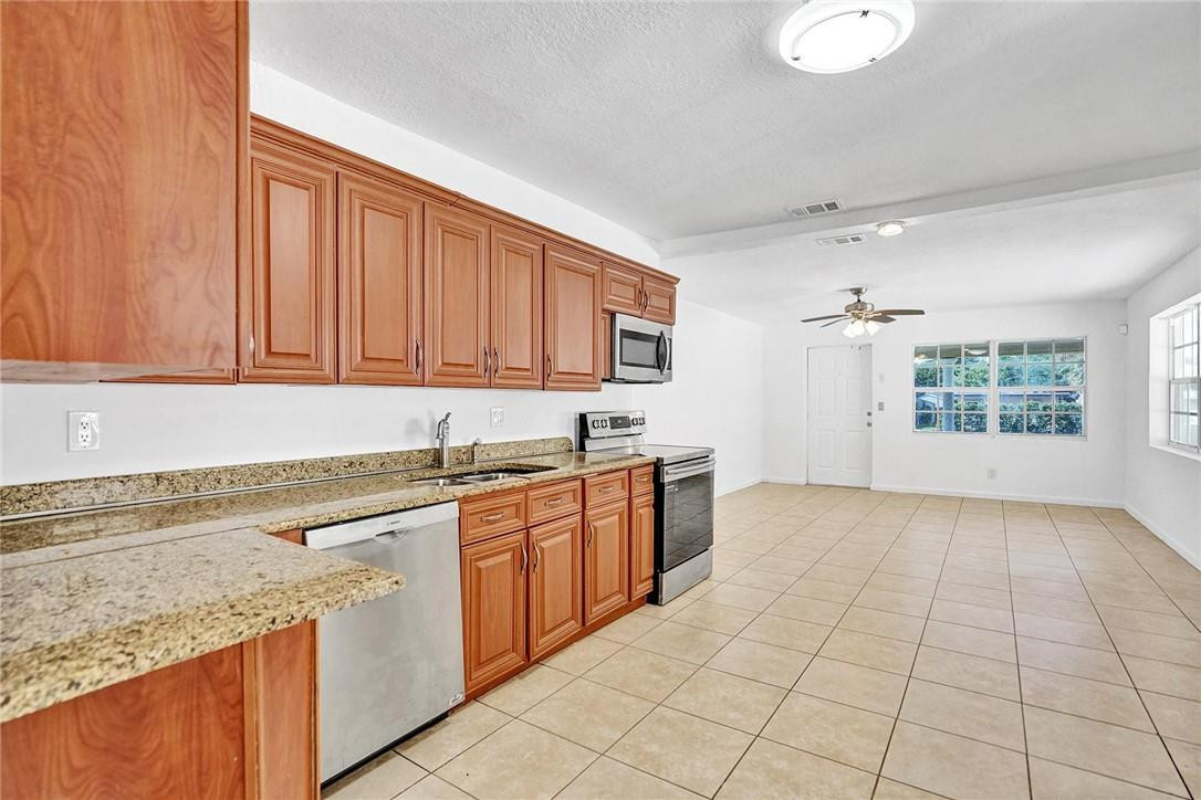 Jacaranda Heights 31-31 B - Residential
