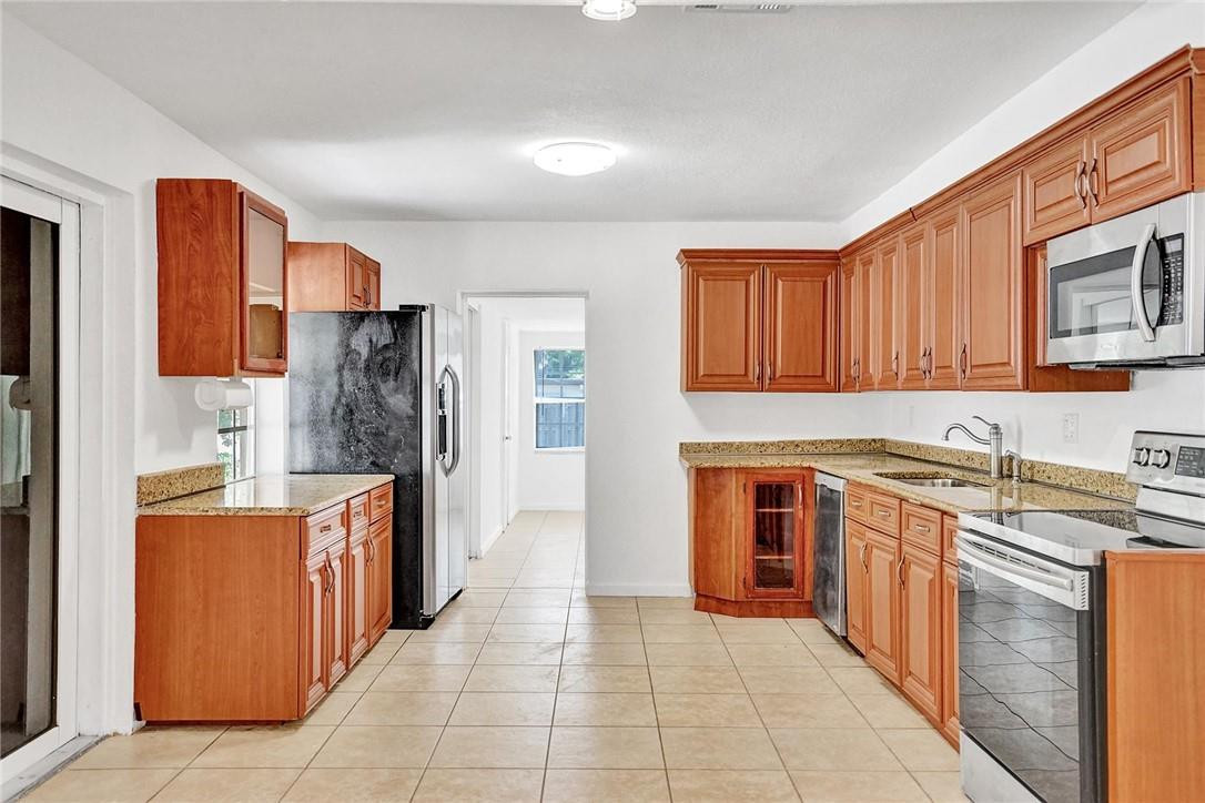 Jacaranda Heights 31-31 B - Residential
