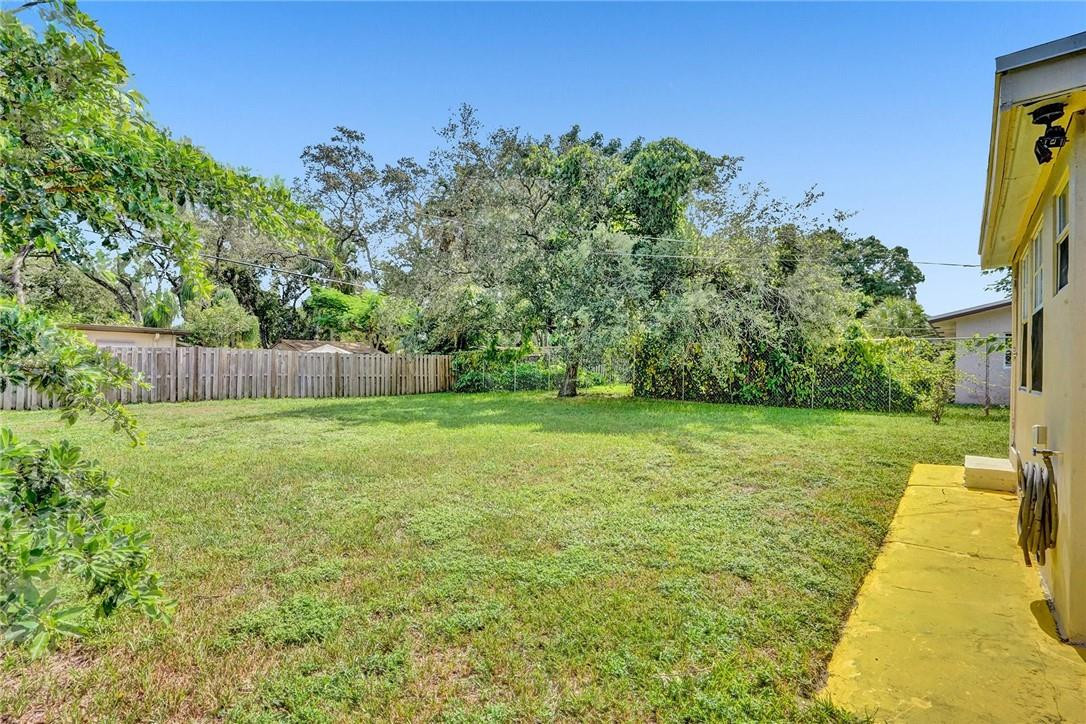 Jacaranda Heights 31-31 B - Residential