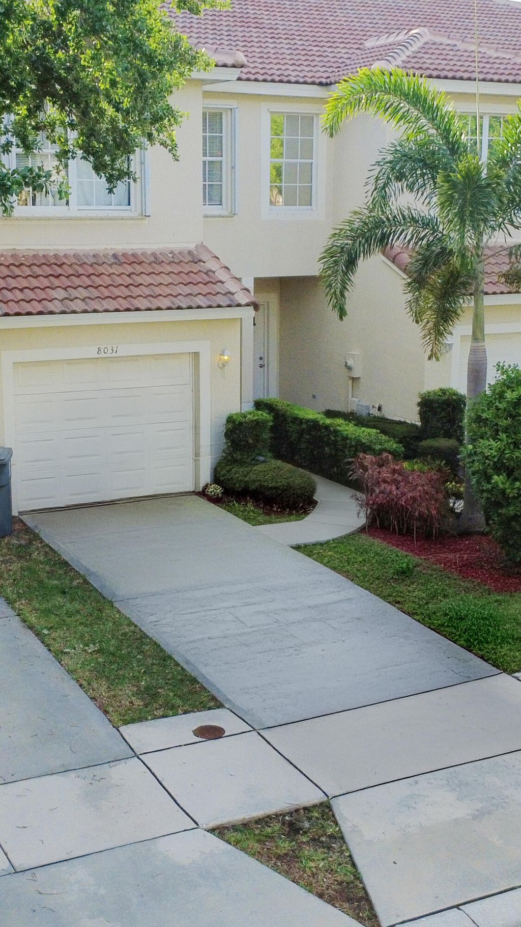 Photo of 8031 Bellagio Lane, Boynton Beach, FL 33472 (MLS # B26011411)