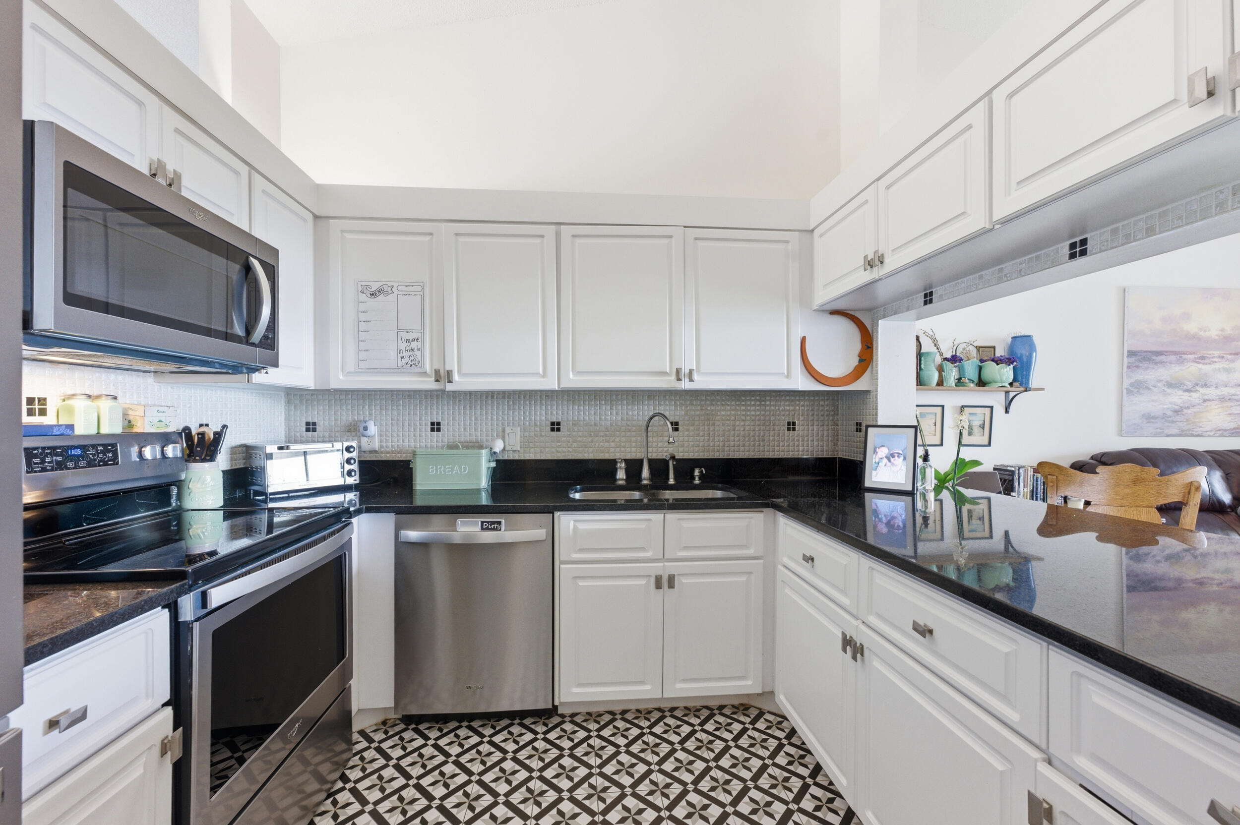 LIBERTY SQUARE CONDO - Residential