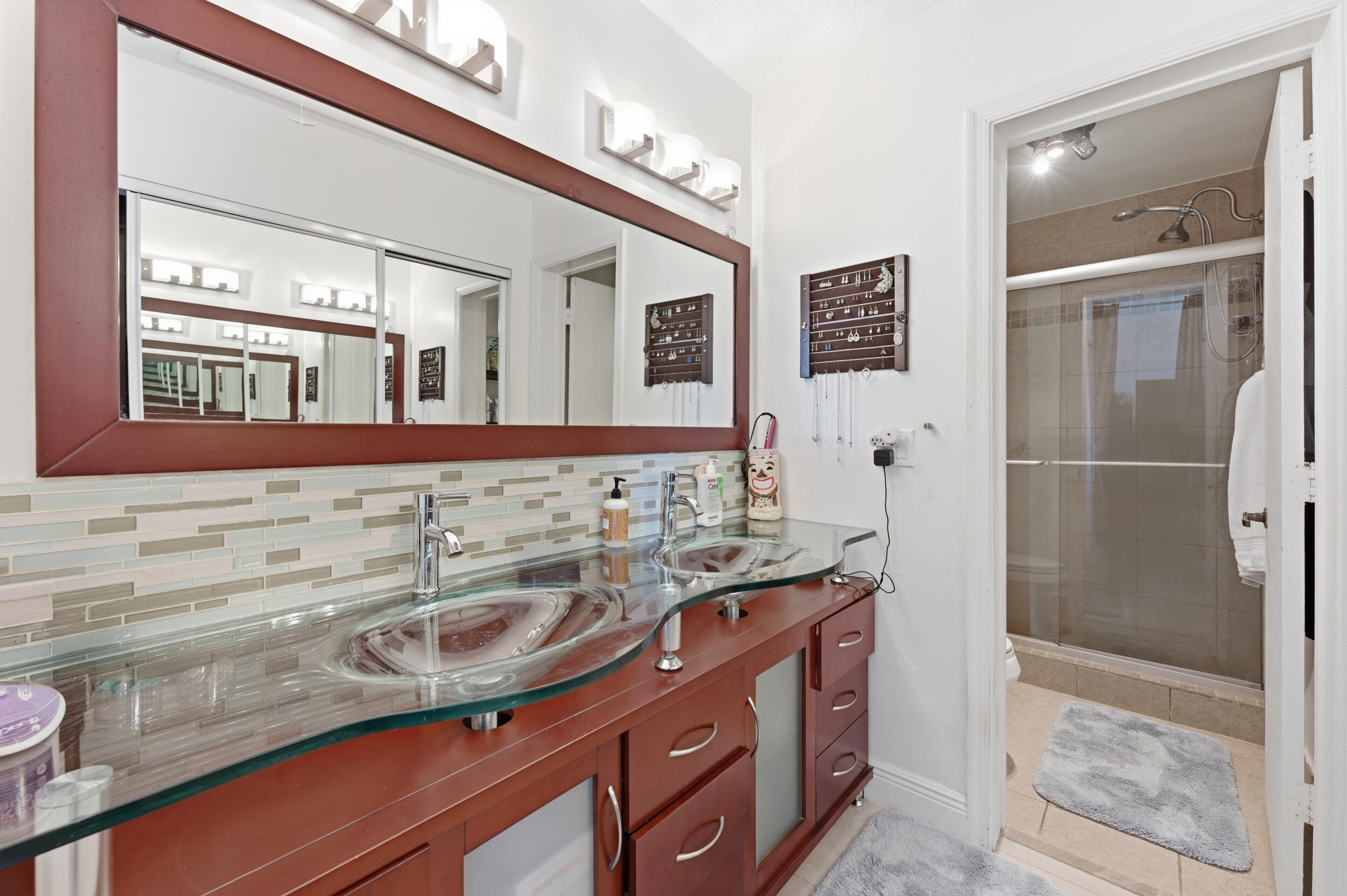 LIBERTY SQUARE CONDO - Residential