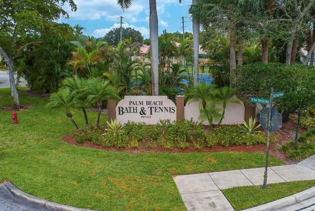Photo of 13285 Majestic Pine Court, Delray Beach, FL 33484 (MLS # R10746061)