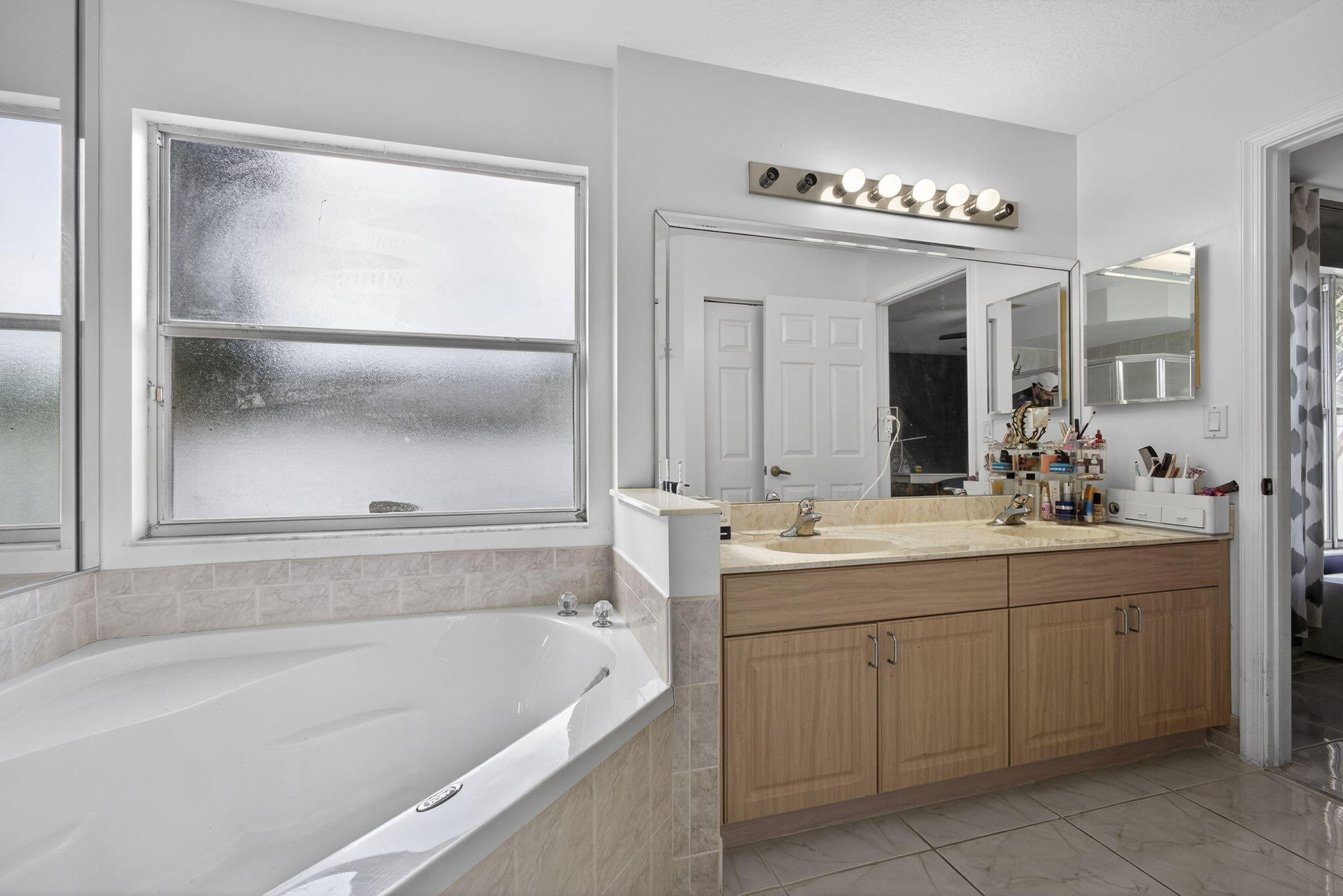 CYPRESS HEAD UNIT 1 - Residential