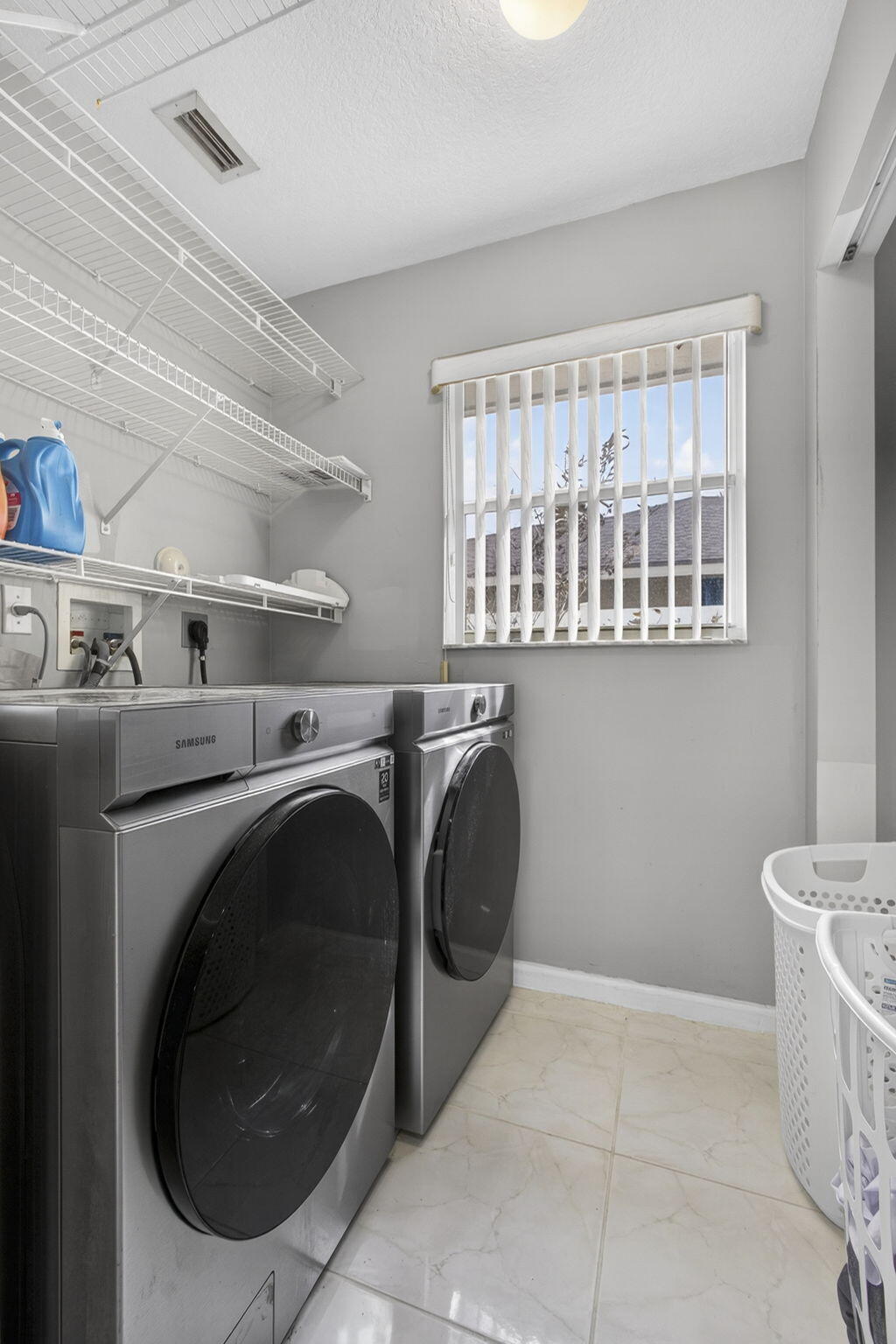 CYPRESS HEAD UNIT 1 - Residential