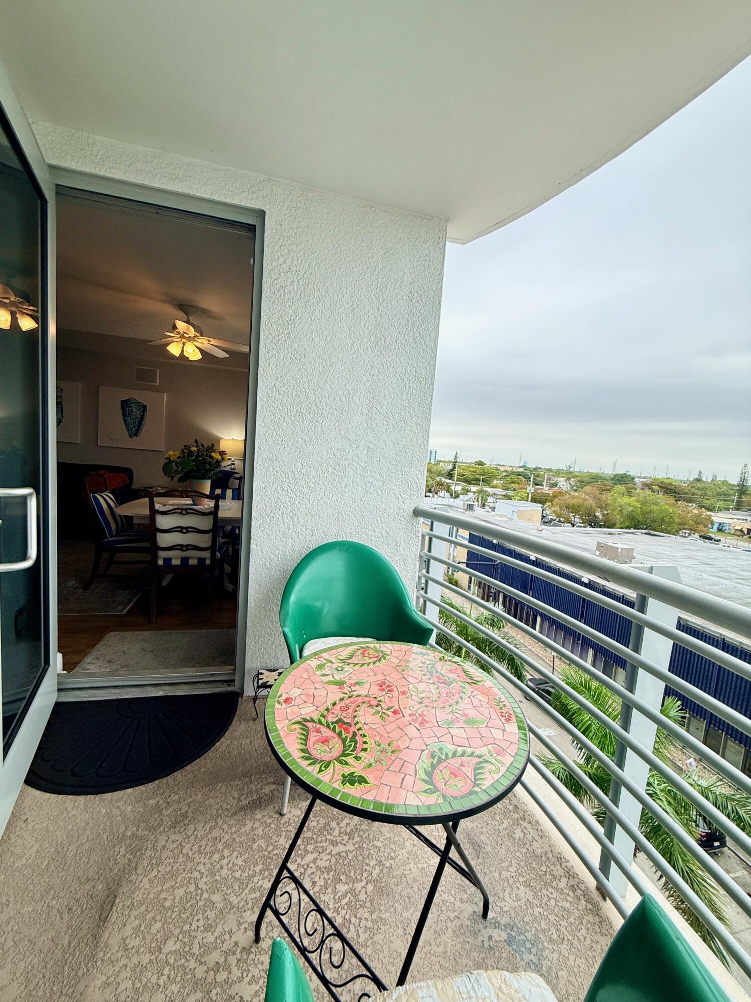 RADIUS CONDO - Residential Lease