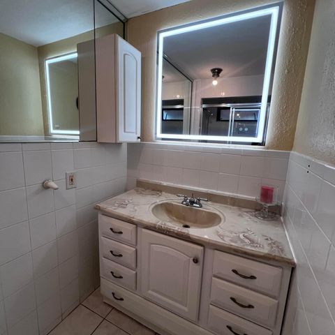 Tiny photo for 1014 SE 4th Court, Deerfield Beach, FL 33441 (MLS # B26020179)