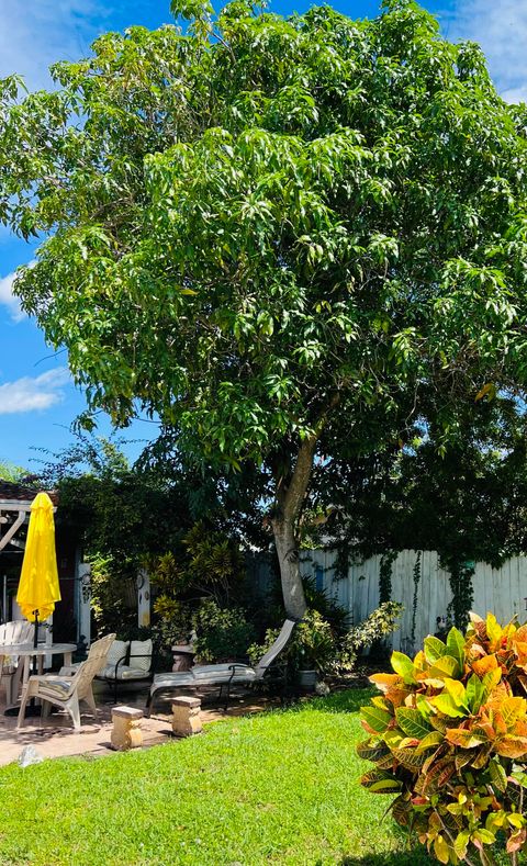 Tiny photo for 1014 SE 4th Court, Deerfield Beach, FL 33441 (MLS # B26020179)