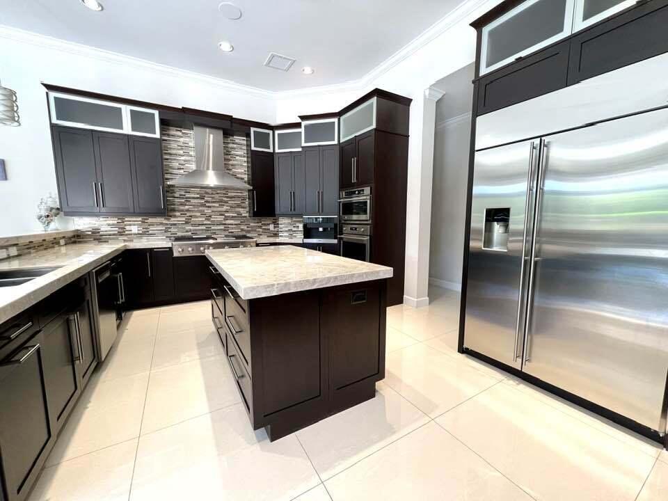 PINEWOOD OF WELLINGTON - Residential