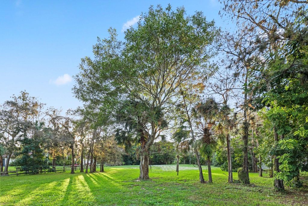 Photo of 5911 NW 66th Way, Parkland, FL 33067 (MLS # F10540708)