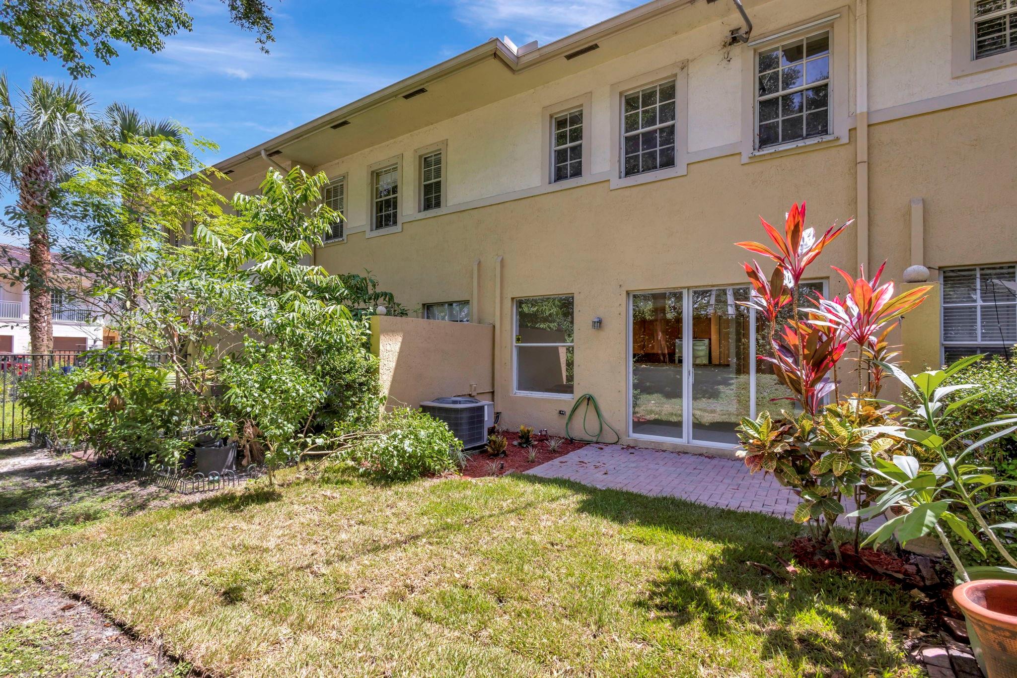Bella Vita - Residential Lease