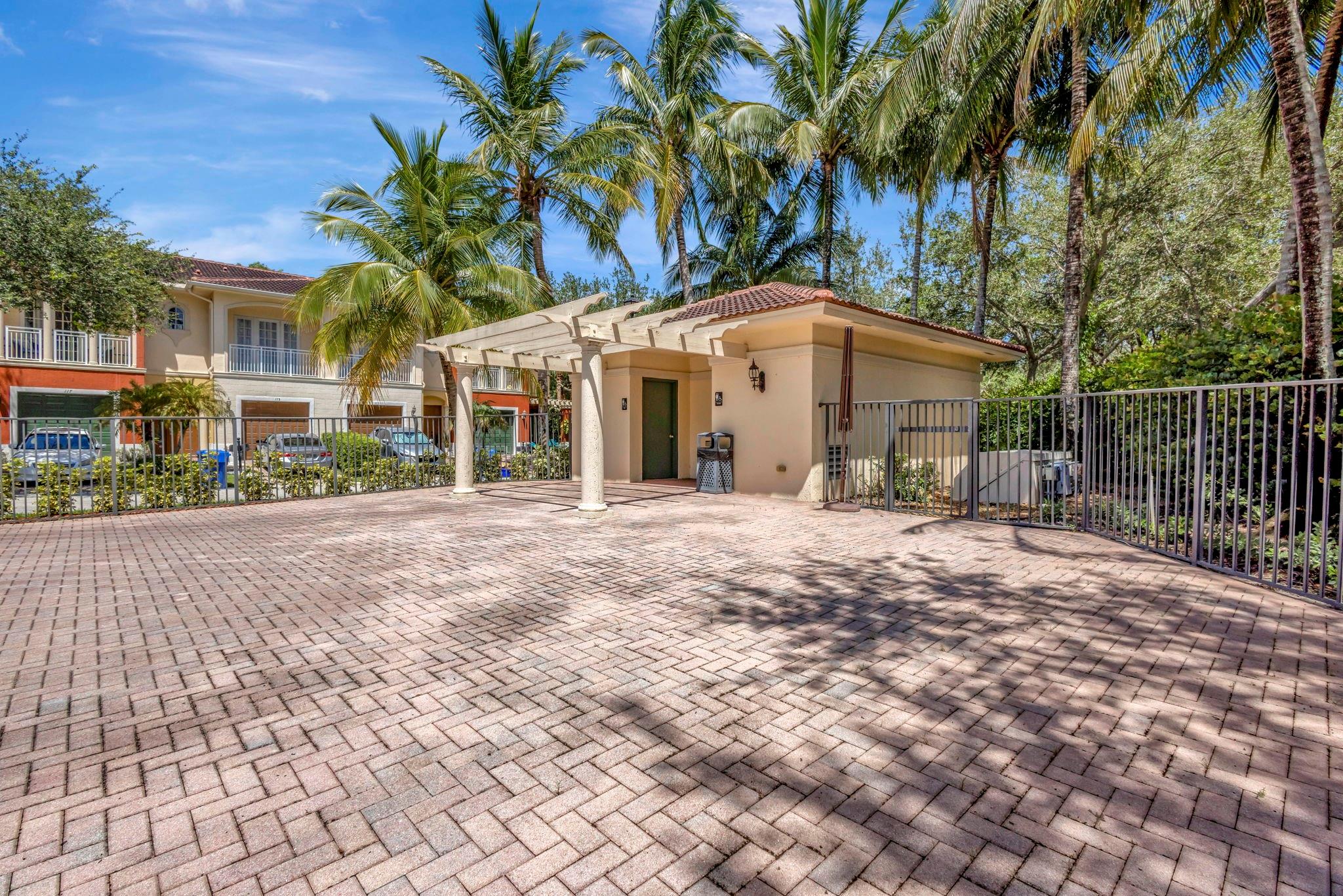 Bella Vita - Residential Lease
