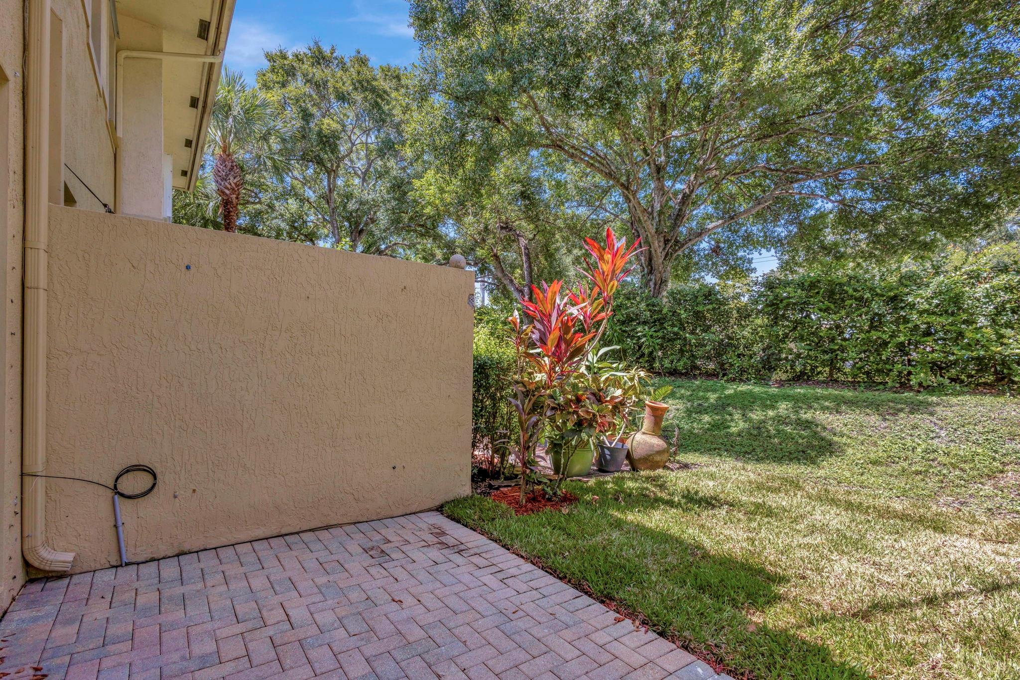 Bella Vita - Residential Lease