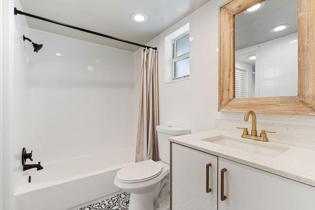 ISLANDS-MARTINIQUE CONDO - Residential