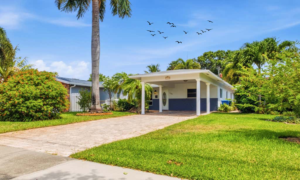 Photo of 735 NE 34th Court, Oakland Park, FL 33334 (MLS # B26040484)
