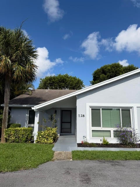 Photo of 728 Lago Road, Delray Beach, FL 33445 (MLS # B26062691)