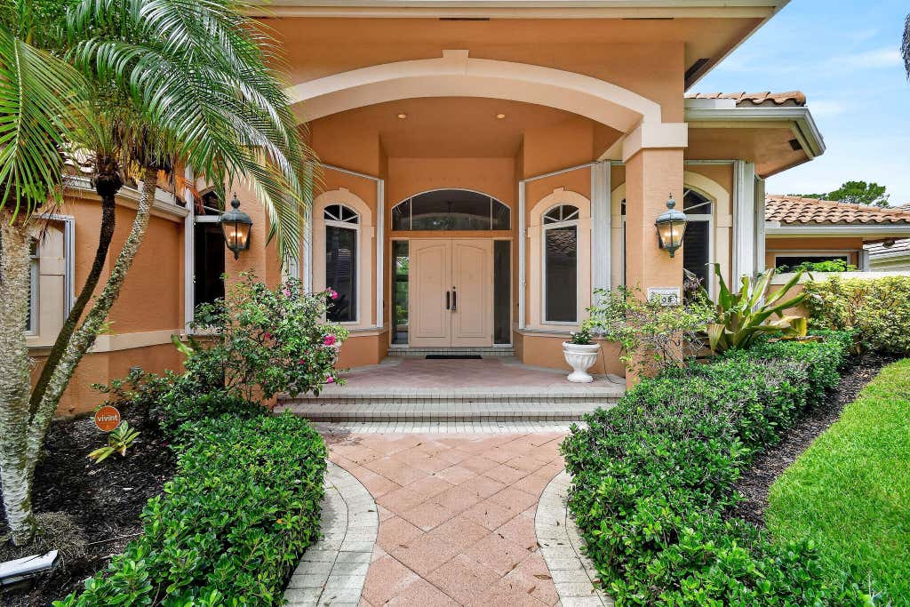 Photo of 108 N River Drive W, Jupiter, FL 33458 (MLS # B26055891)
