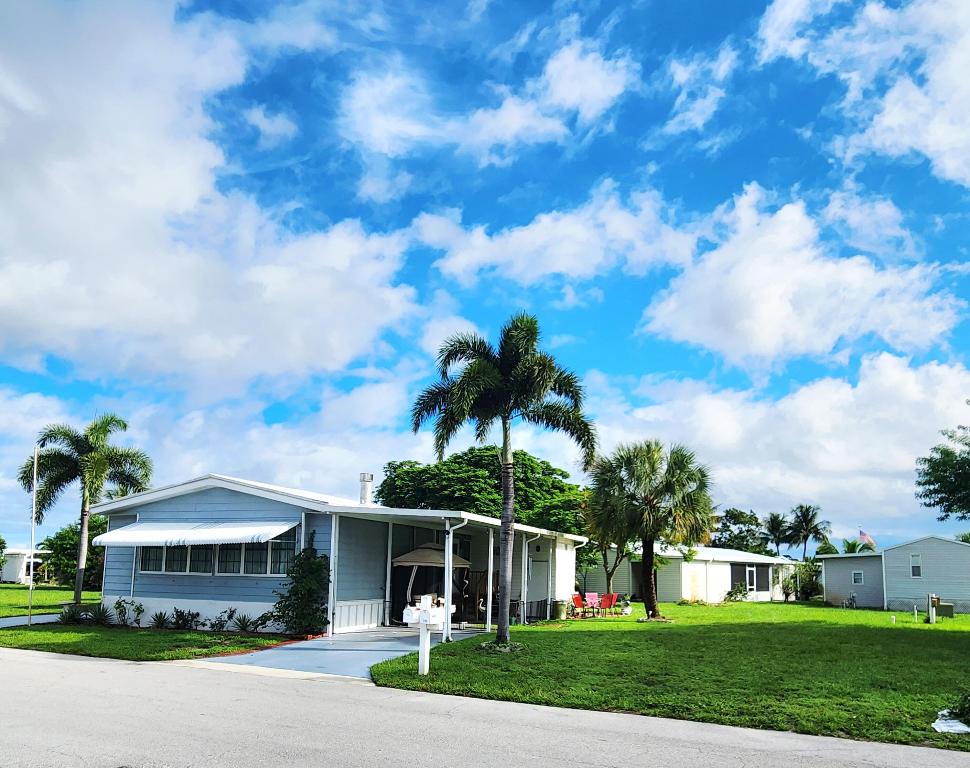 PLAM LAKE COOP - Residential