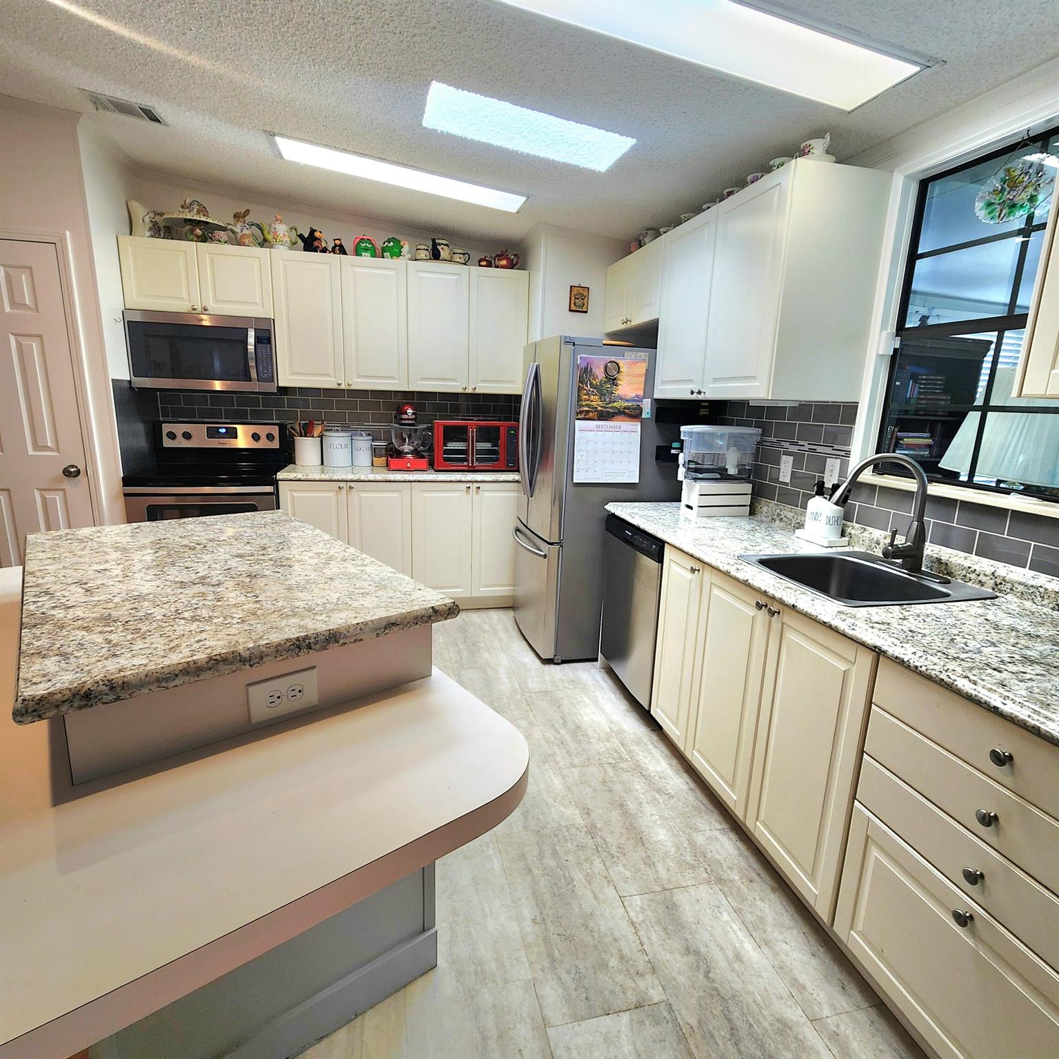 PLAM LAKE COOP - Residential