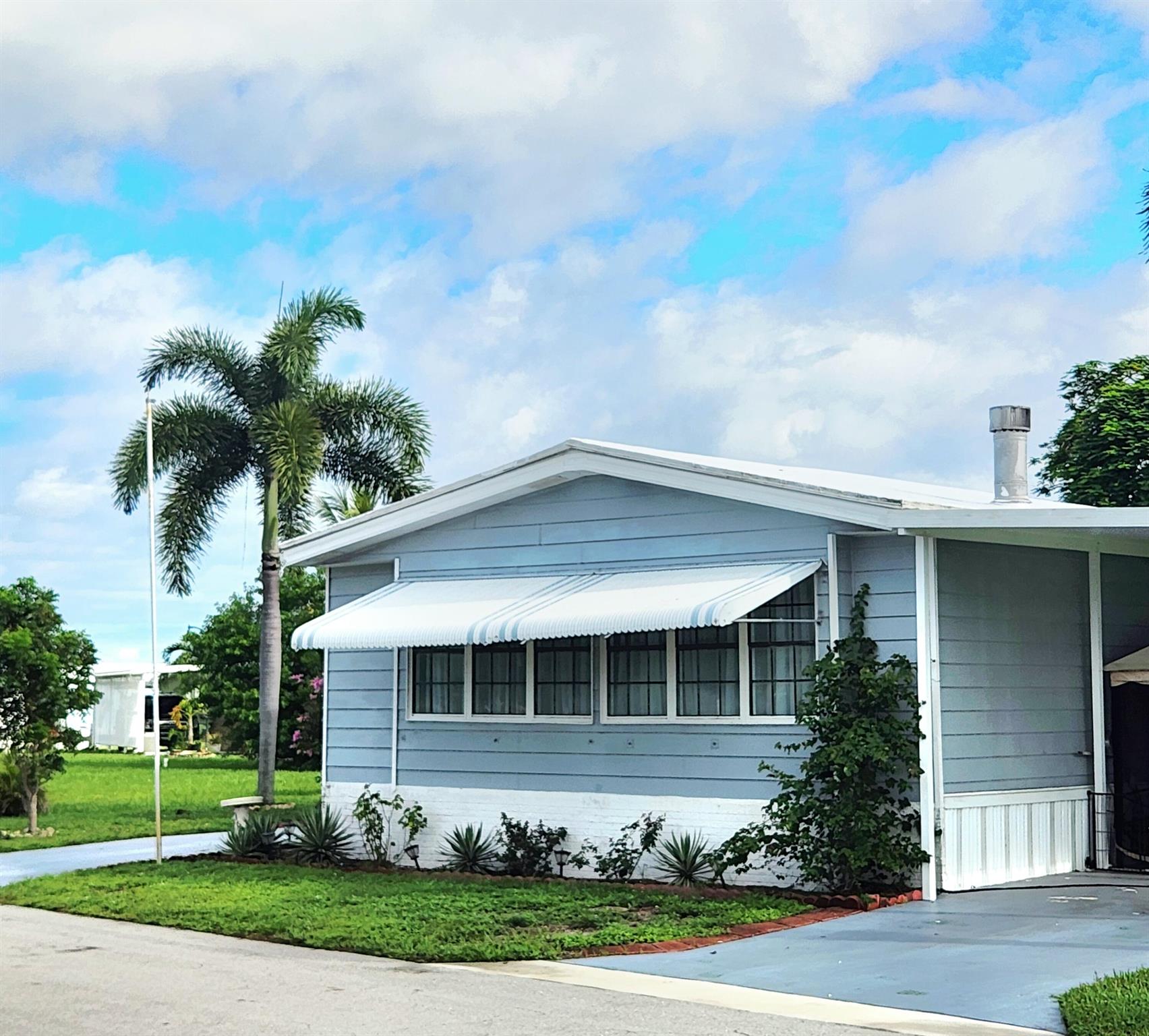 PLAM LAKE COOP - Residential