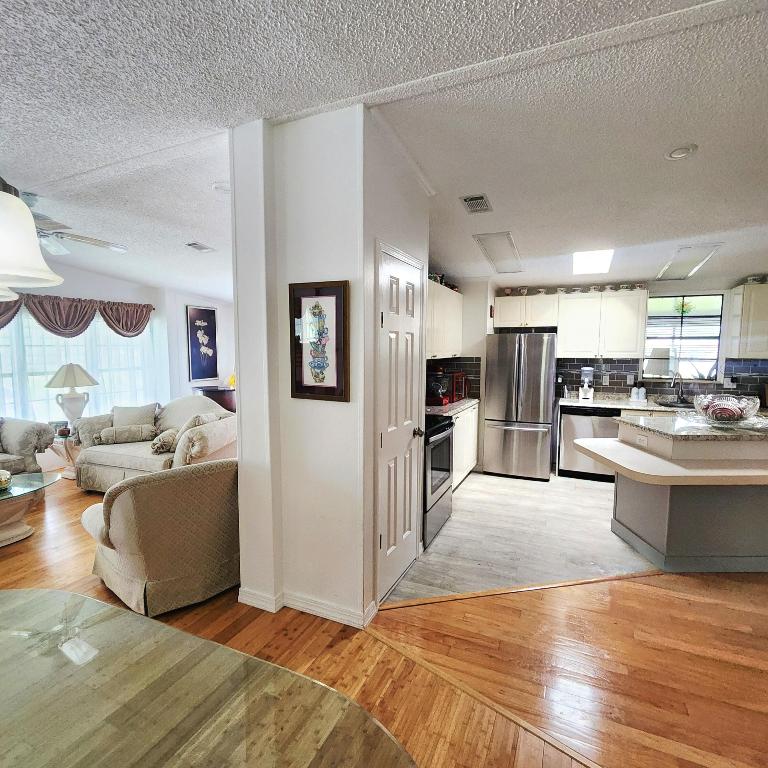 PLAM LAKE COOP - Residential