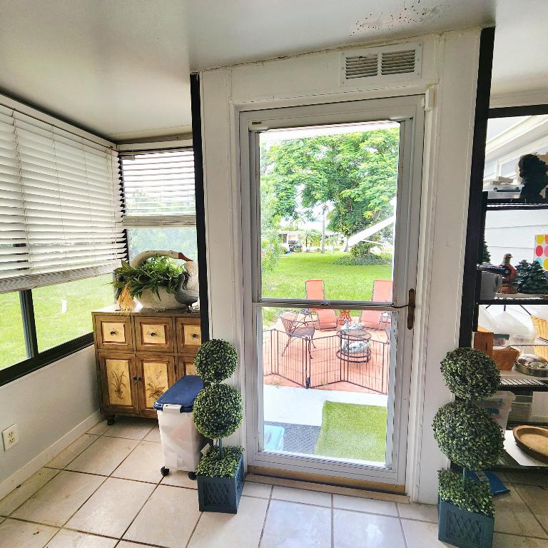 PLAM LAKE COOP - Residential