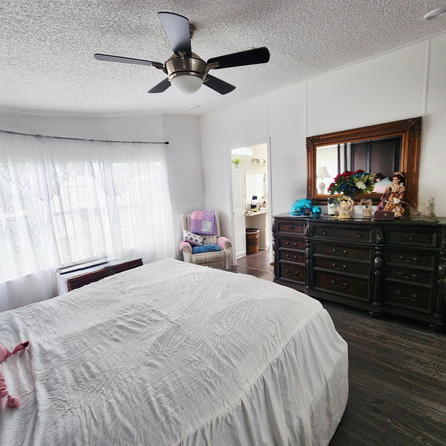 PLAM LAKE COOP - Residential