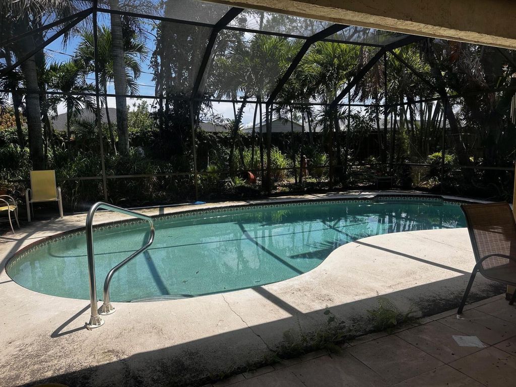 Photo of 782 SE Norcross Avenue, Port Saint Lucie, FL 34983 (MLS # R11096287)