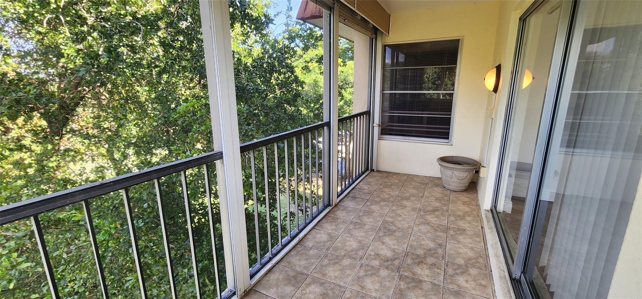 Manors Of Inverrary I-9 C - Residential Lease