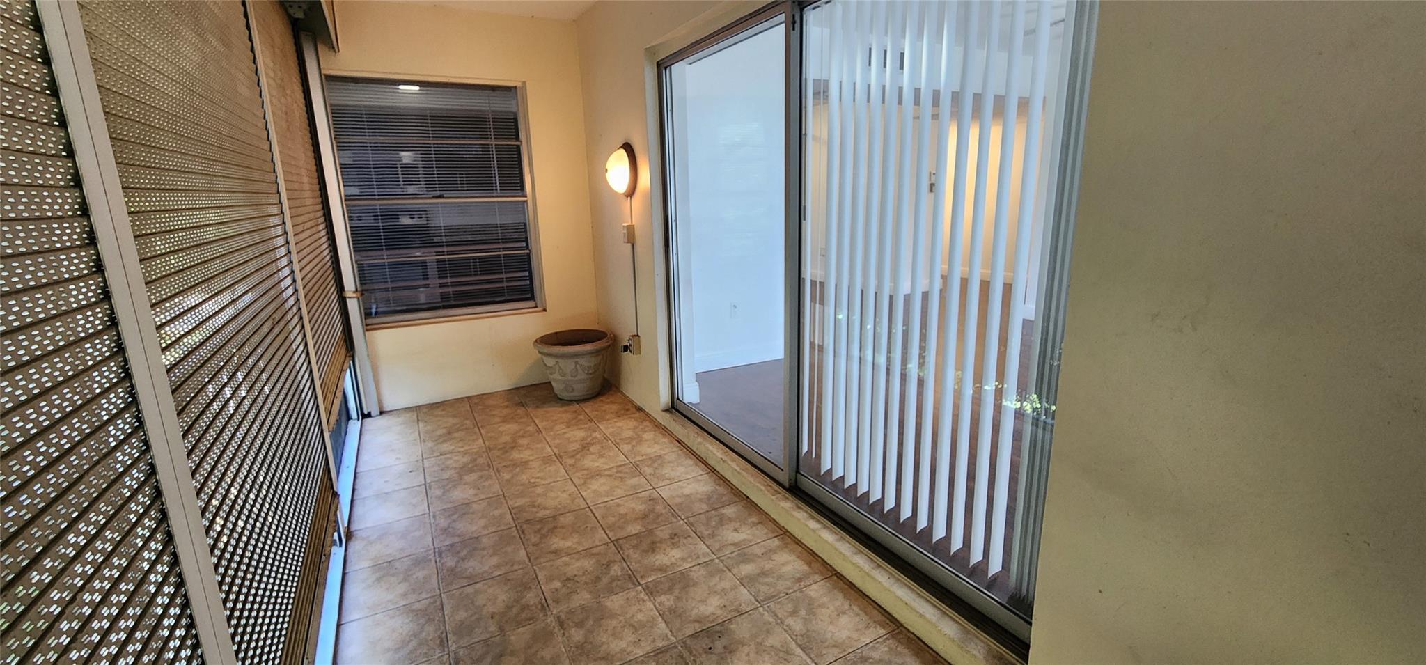 Manors Of Inverrary I-9 C - Residential Lease