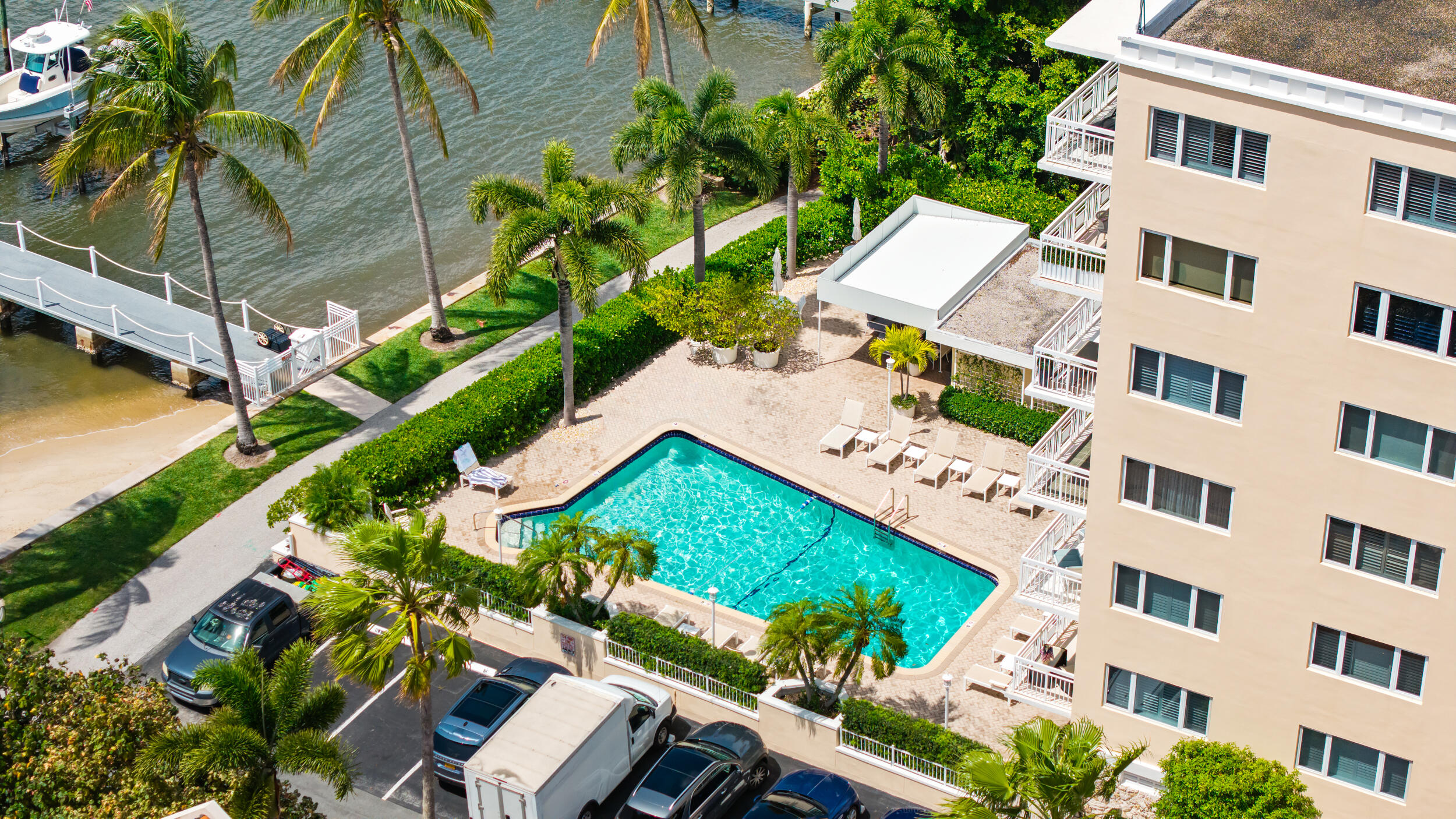 LAKE TOWERS CONDO - Residential