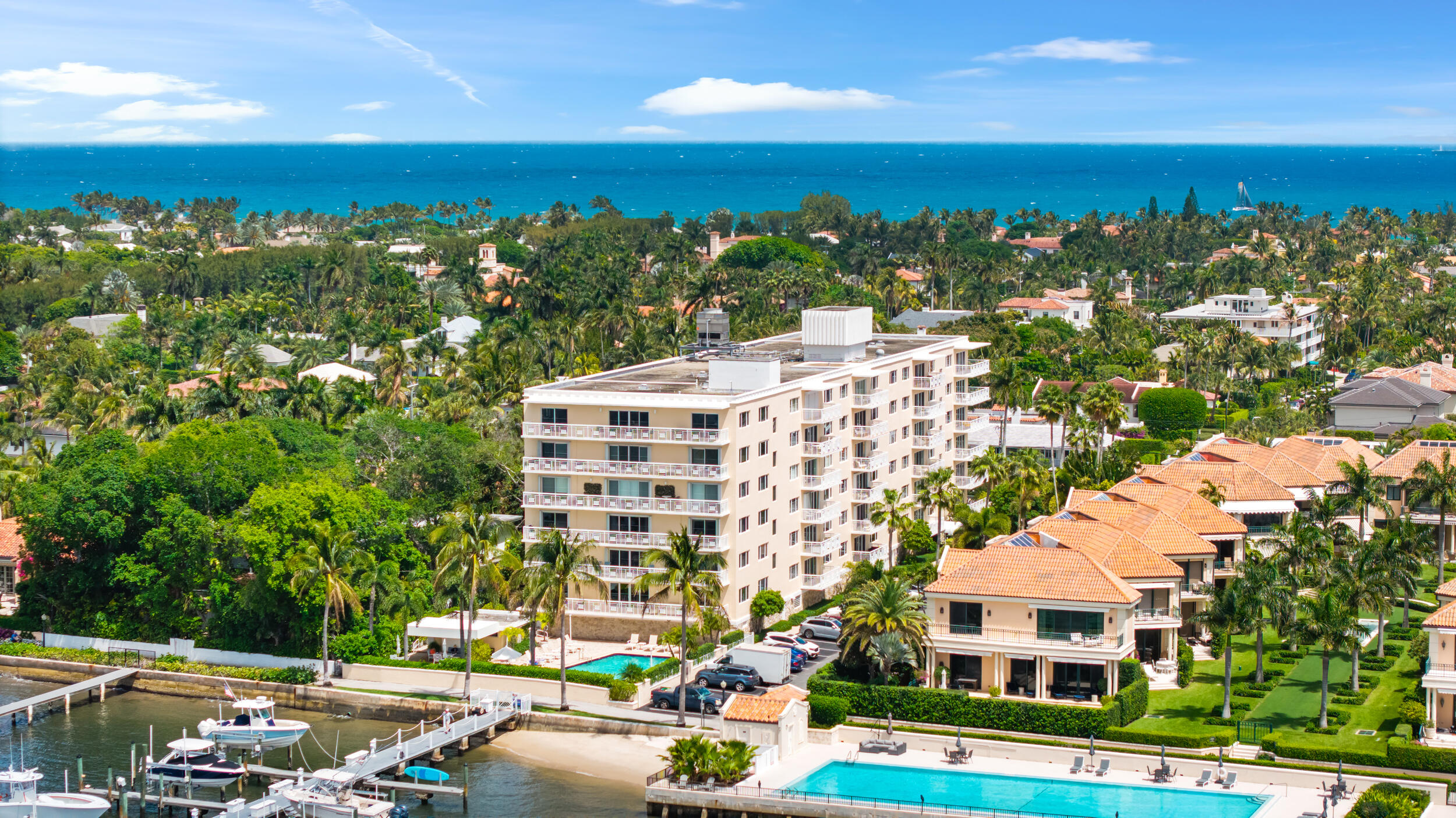 LAKE TOWERS CONDO - Residential